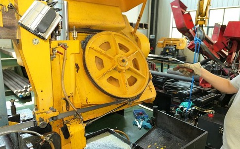 如何解决七星卧式金属带锯床切削时出现的断带现象？